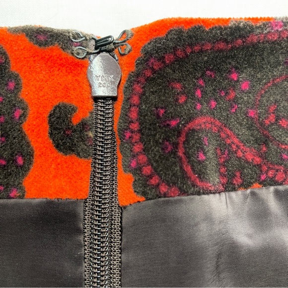 Talbots Velvet Red & Black Paisley Pencil Skirt - Size 12P - Picture 5 of 11